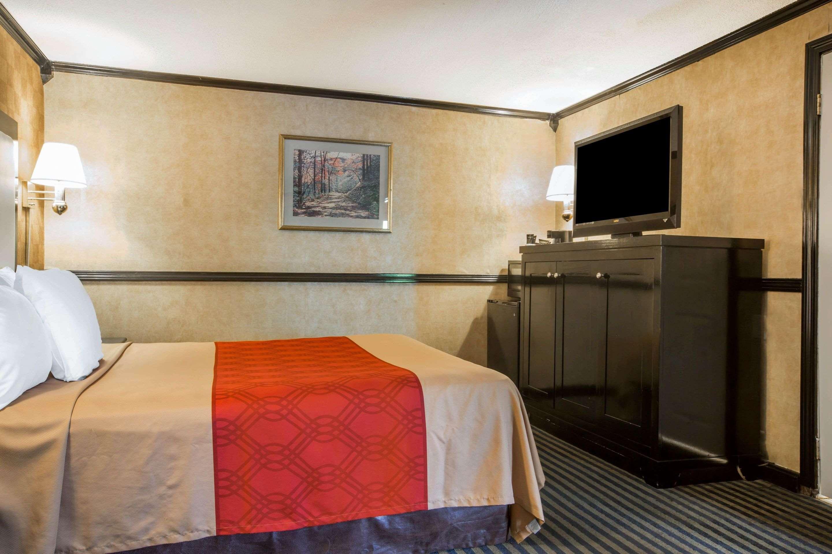 Econo Lodge Montpelier I-89 Екстер'єр фото