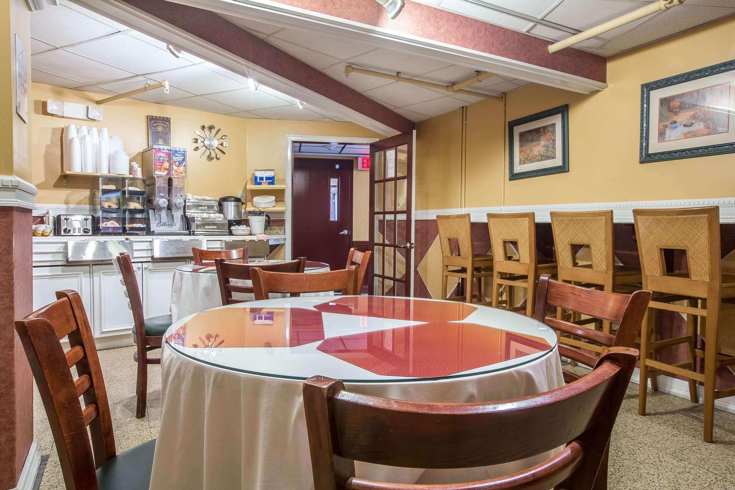 Econo Lodge Montpelier I-89 Екстер'єр фото