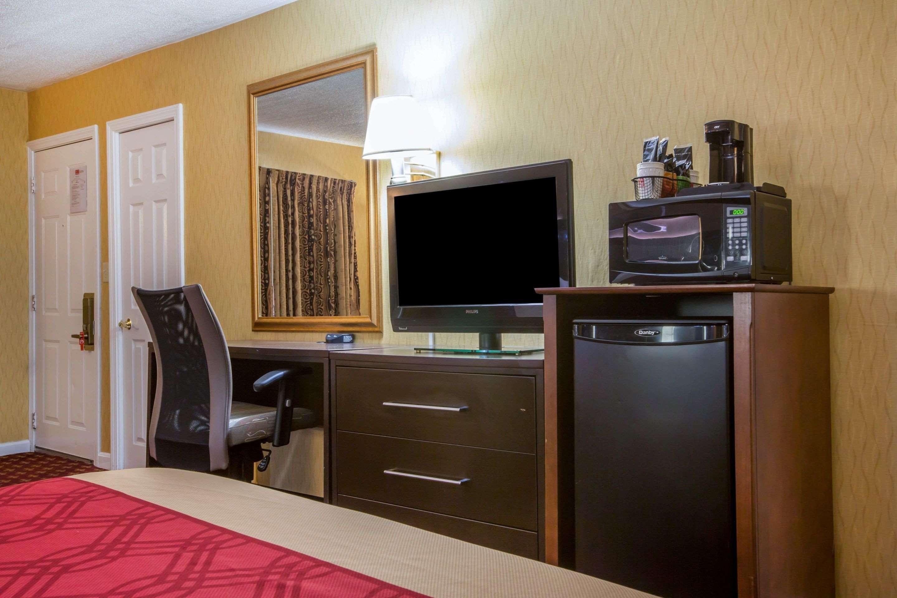 Econo Lodge Montpelier I-89 Екстер'єр фото